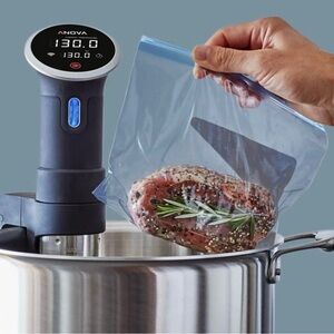 Anova Culinary Precision Cooker Sous Vide, WiFi, 900 Watts, NWT